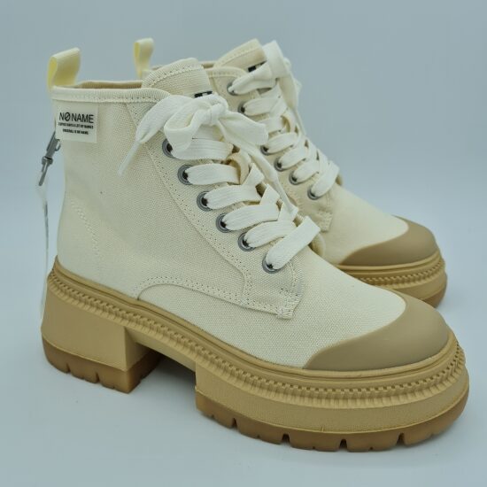 boots strong beige