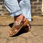 sanadale pour femme été avec imprimé léopard , chaussure de mariage , chaussures pour vacance , sandale tendance mode
